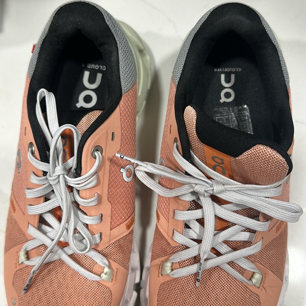 On Running Peach and White Women's Sneakers - Picture 4 of 10